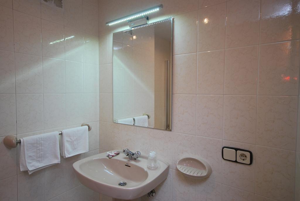 Hotel Principado De Europa Arenas De Cabrales Luaran gambar
