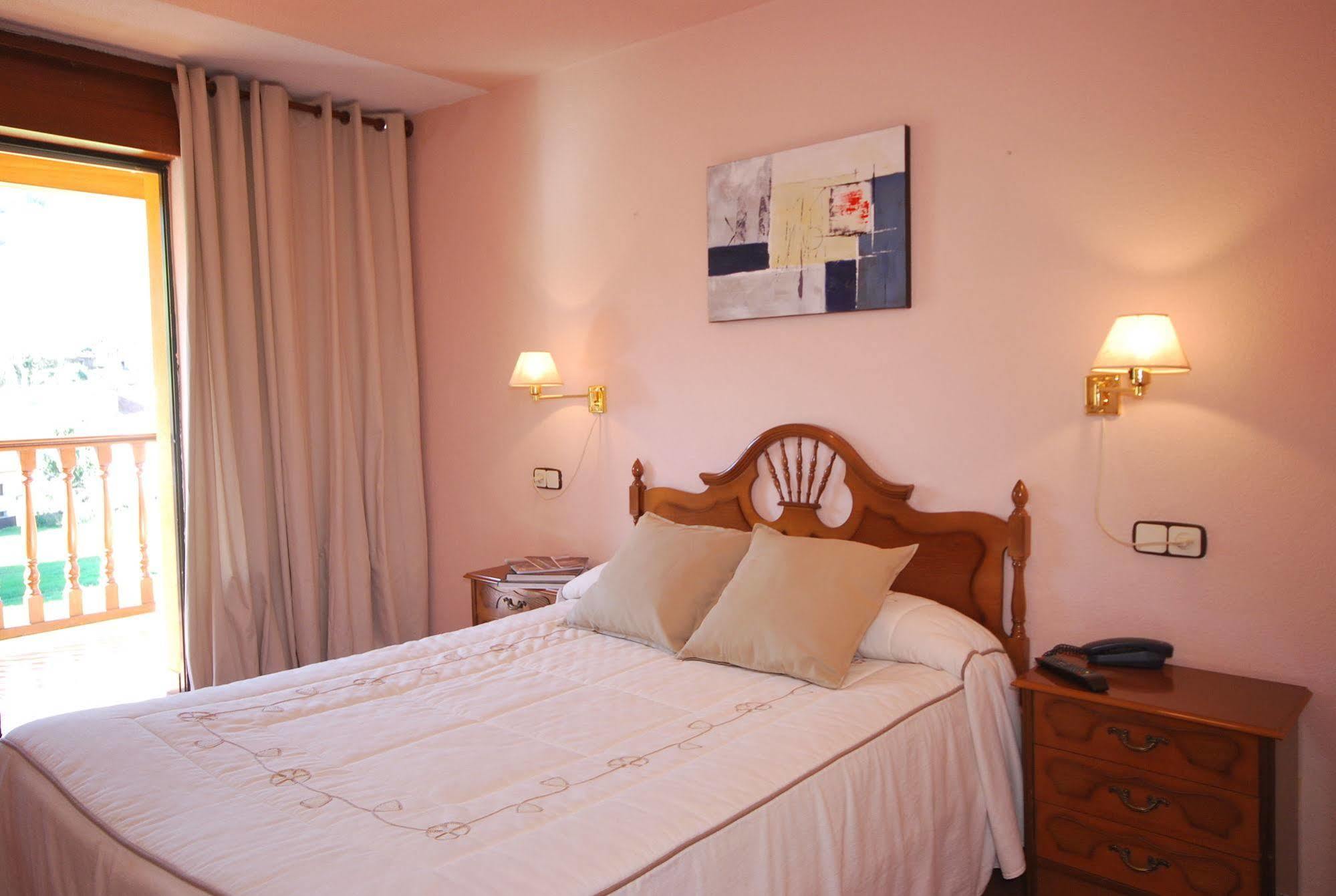 Hotel Principado De Europa Arenas De Cabrales Luaran gambar