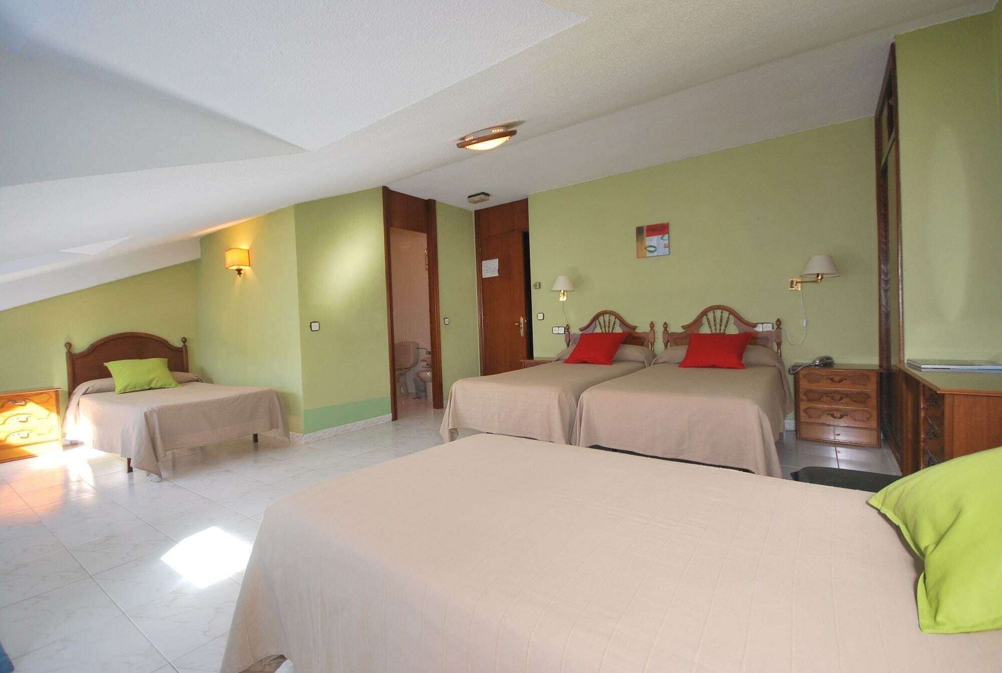 Hotel Principado De Europa Arenas De Cabrales Luaran gambar