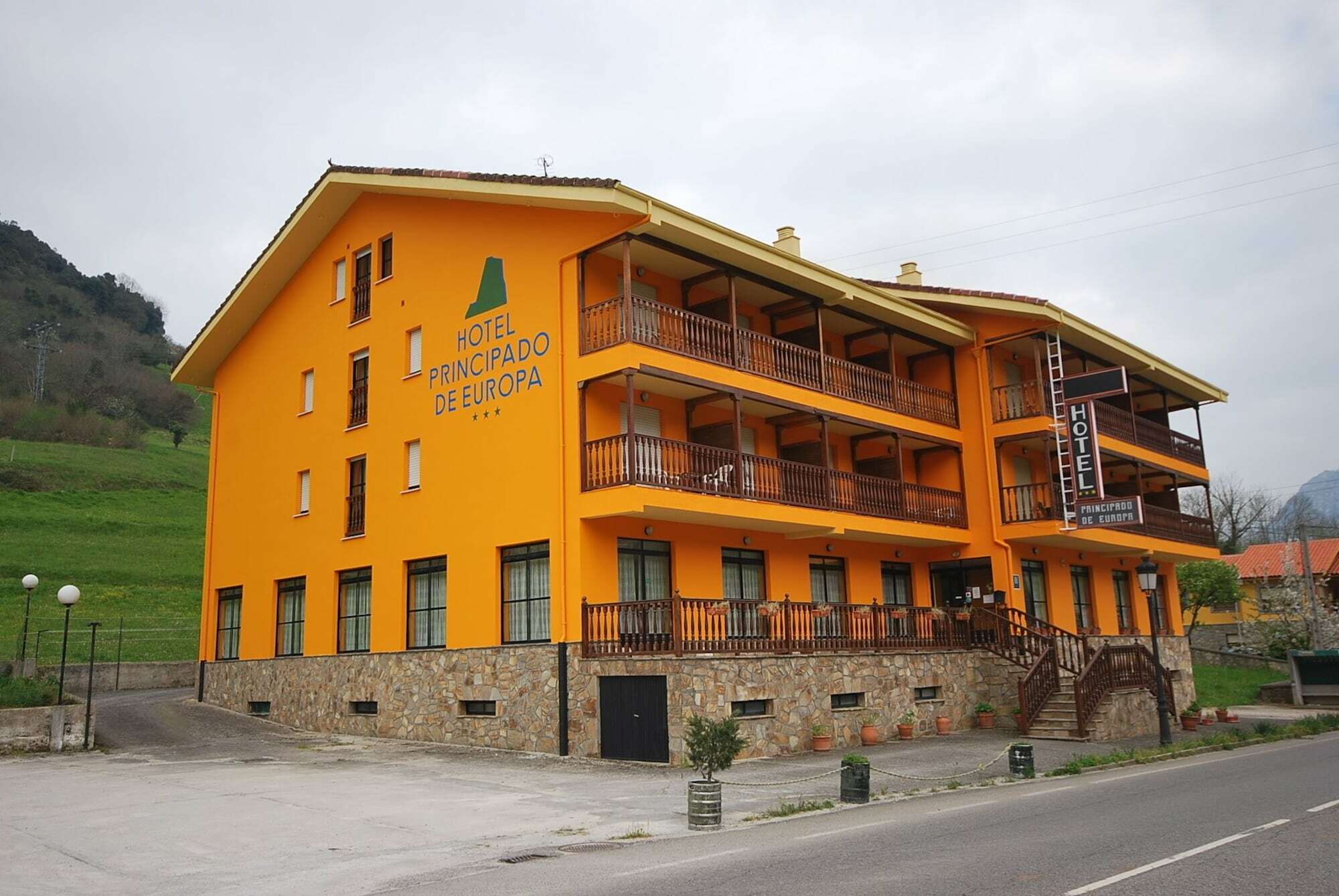 Hotel Principado De Europa Arenas De Cabrales Luaran gambar